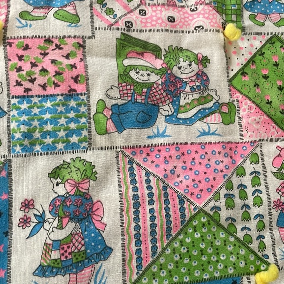 Vintage Baby and Toddler Blanket 1970’s - Picture 2 of 4